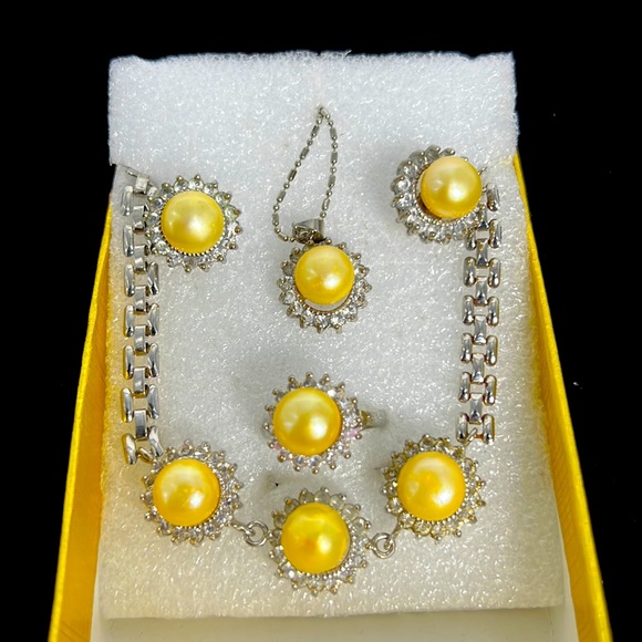 Jewelry - Fresh Water Pearl Jewelry Set💕
